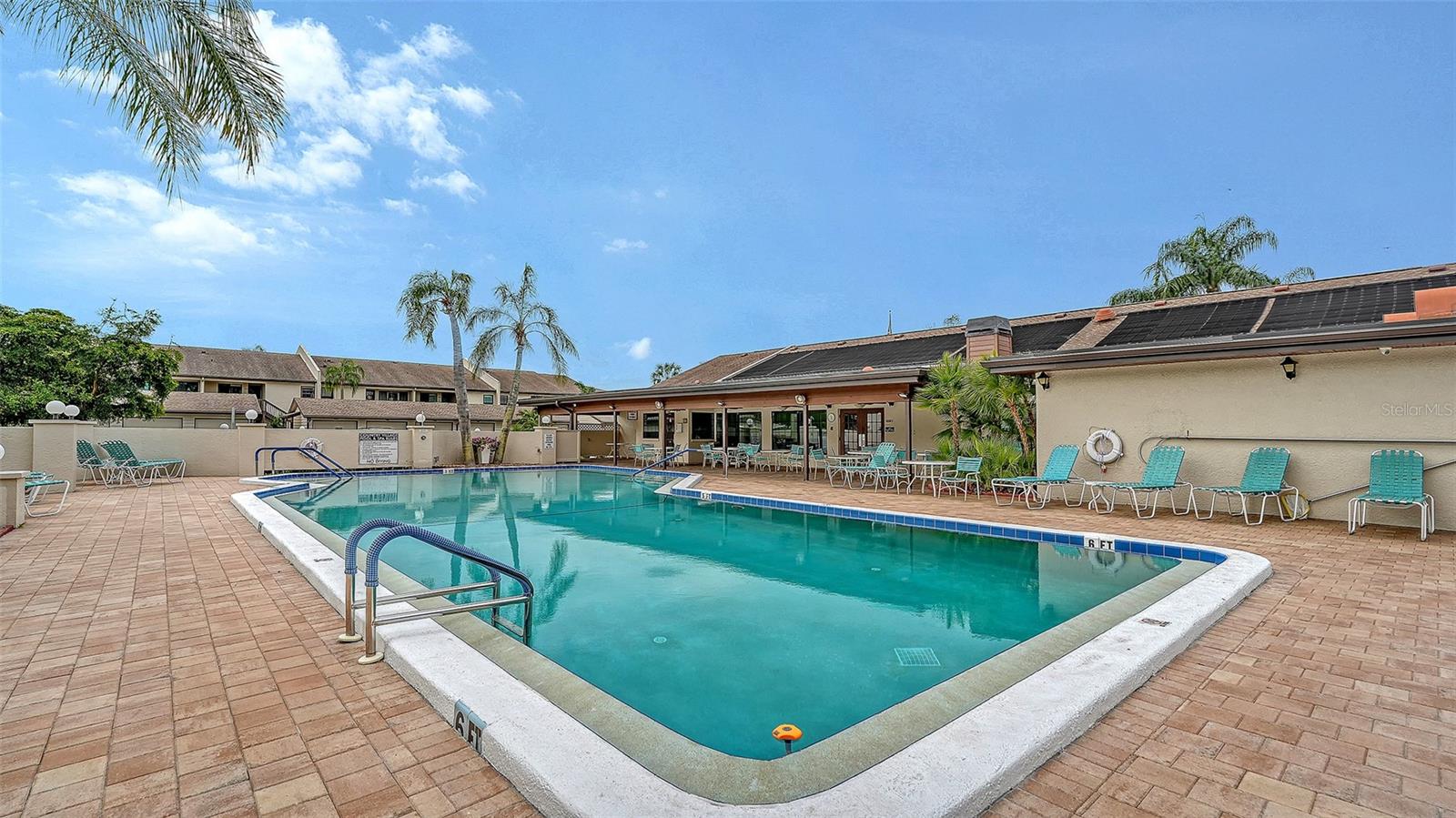 COUNTRY VILLAGE SECTION 4 - Residential