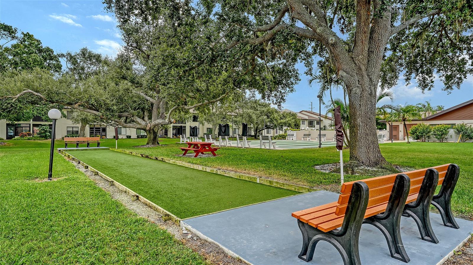 COUNTRY VILLAGE SECTION 4 - Residential