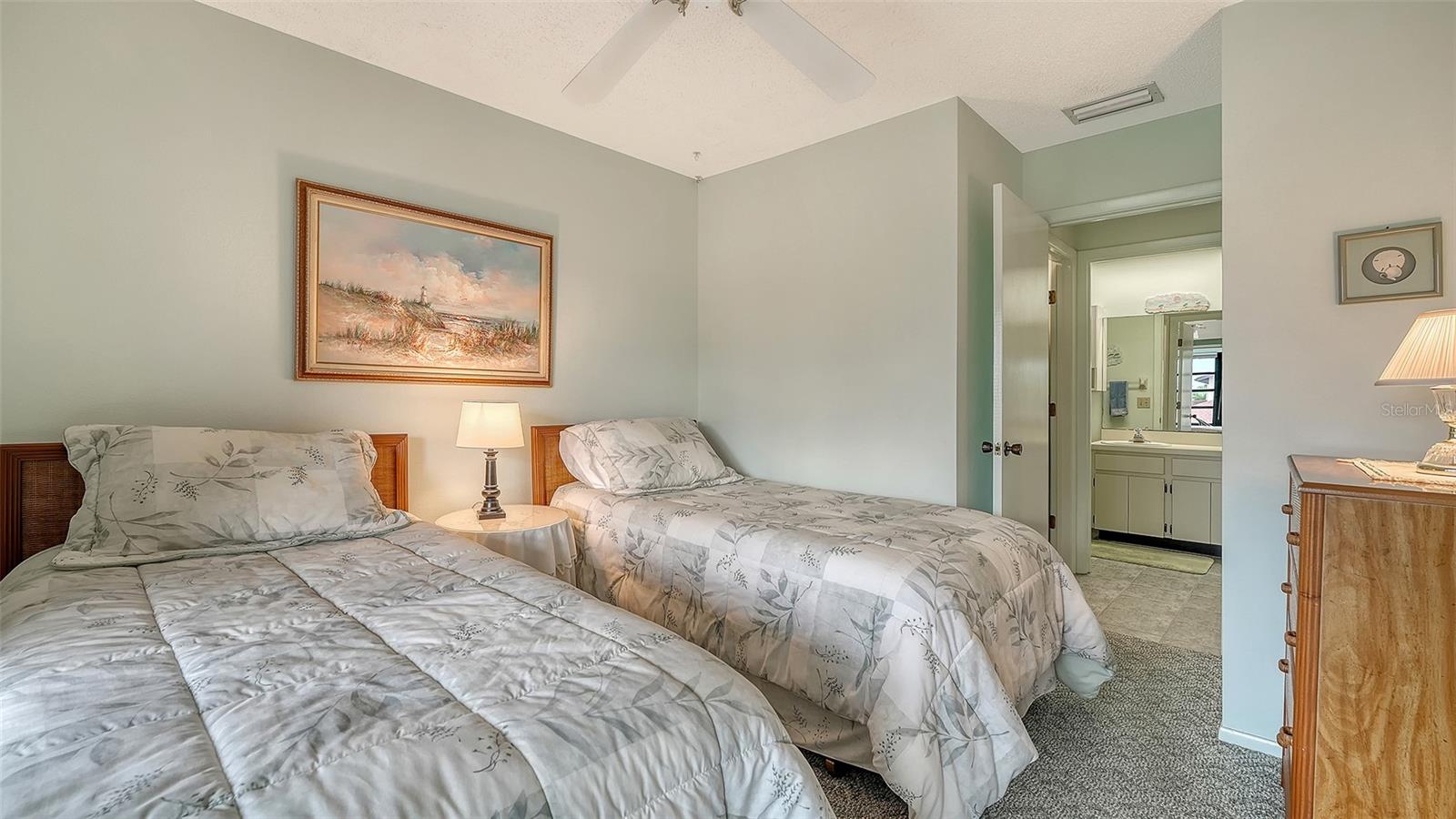 COUNTRY VILLAGE SECTION 4 - Residential