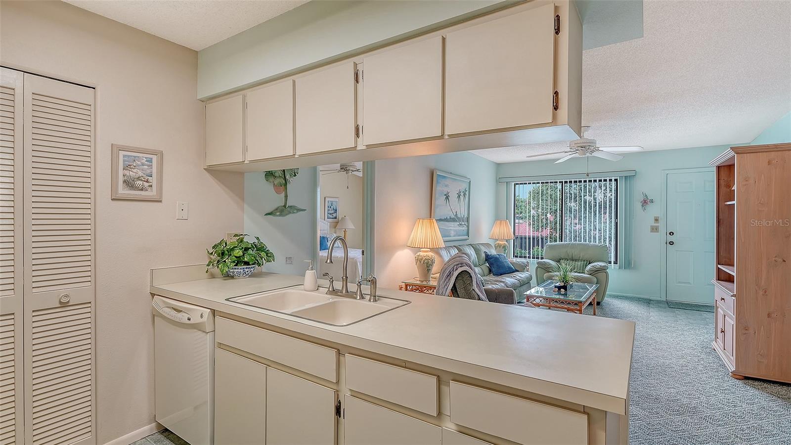 COUNTRY VILLAGE SECTION 4 - Residential