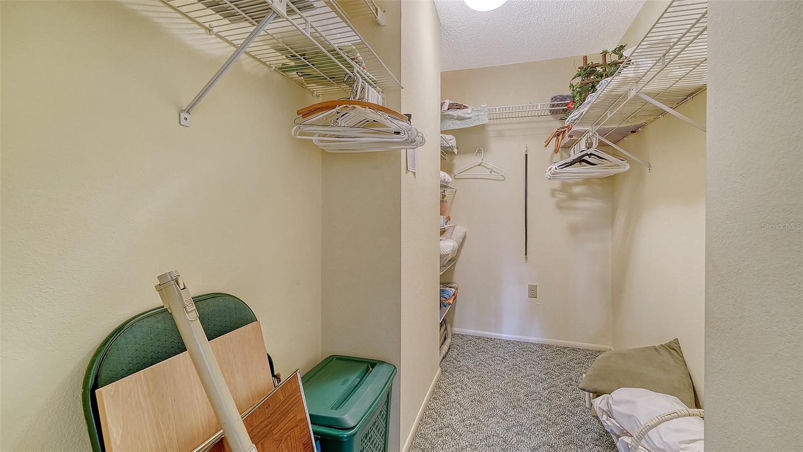 COUNTRY VILLAGE SECTION 4 - Residential