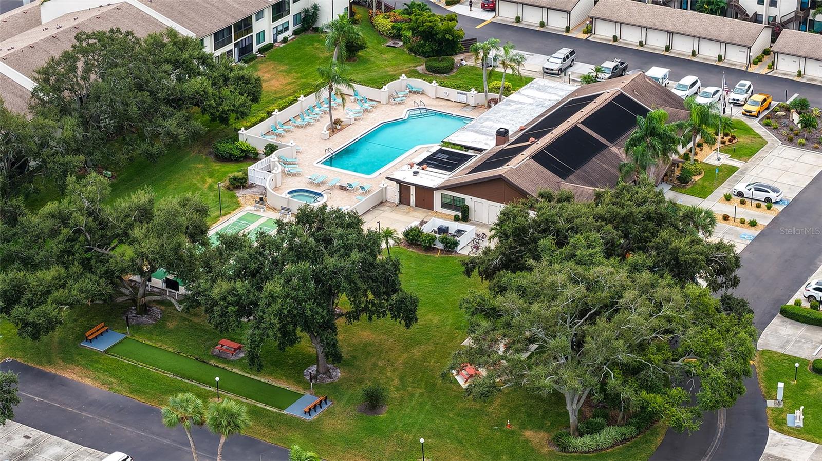 COUNTRY VILLAGE SECTION 4 - Residential