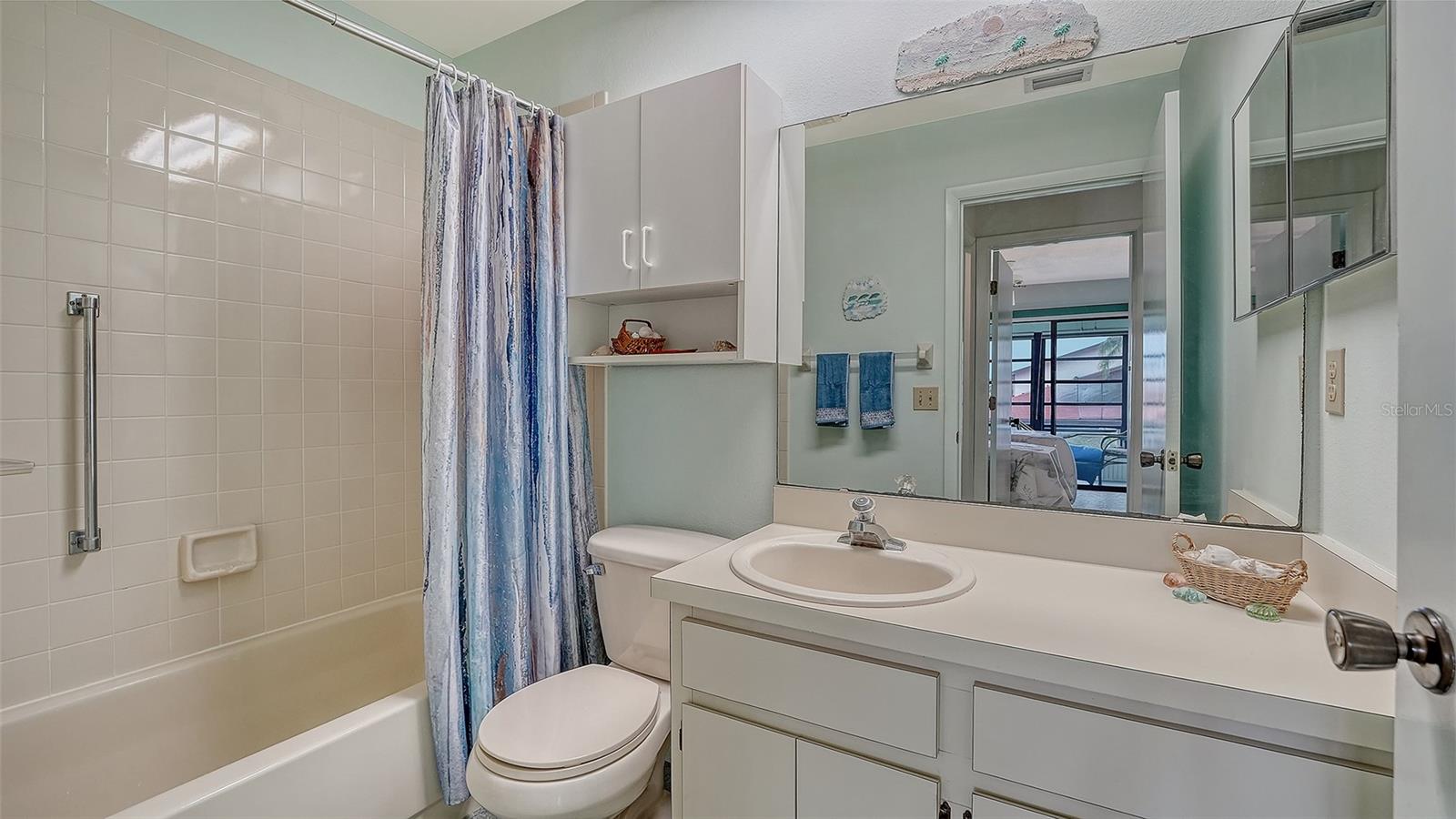 COUNTRY VILLAGE SECTION 4 - Residential