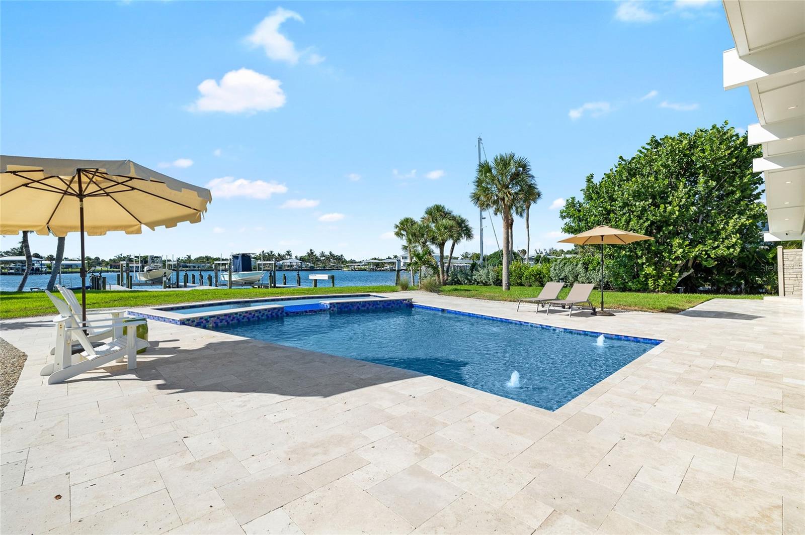 CAPE HAZE - Residential