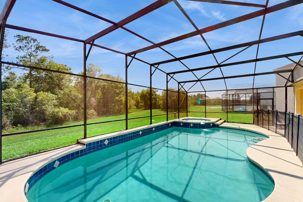 EMERALD - Residential