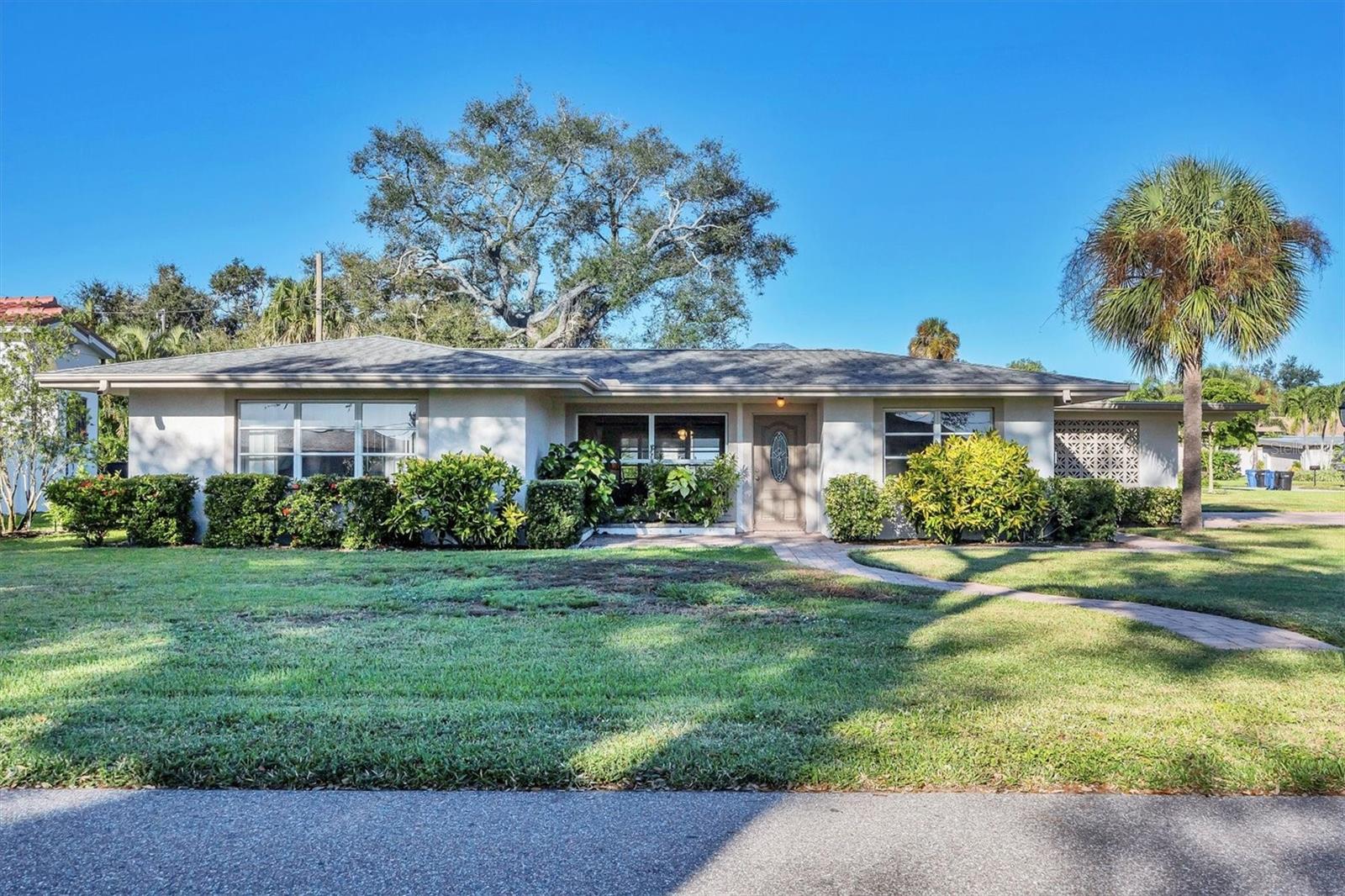 309 PARK BOULEVARD N