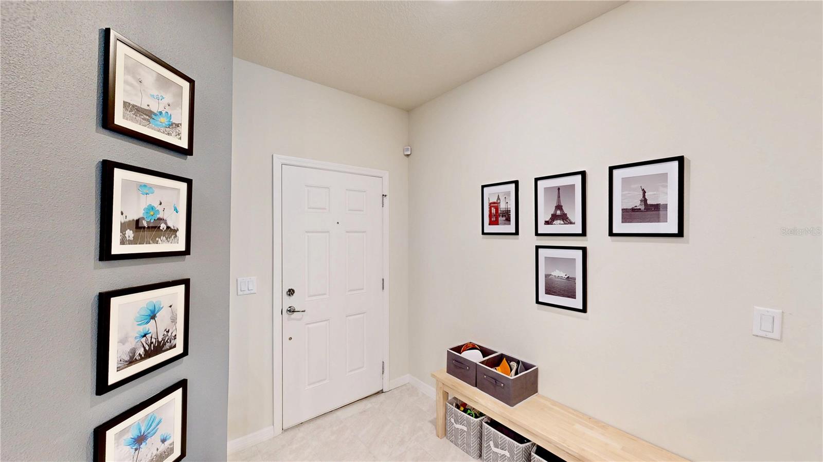 4512 SPARKLING SHELL AVENUE