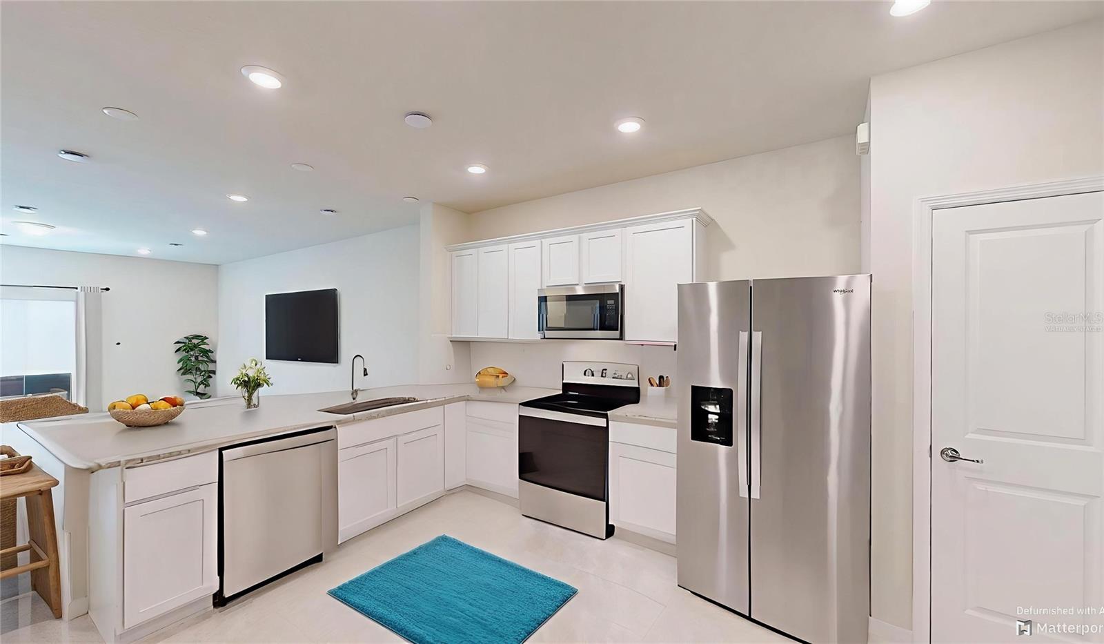 4512 SPARKLING SHELL AVENUE