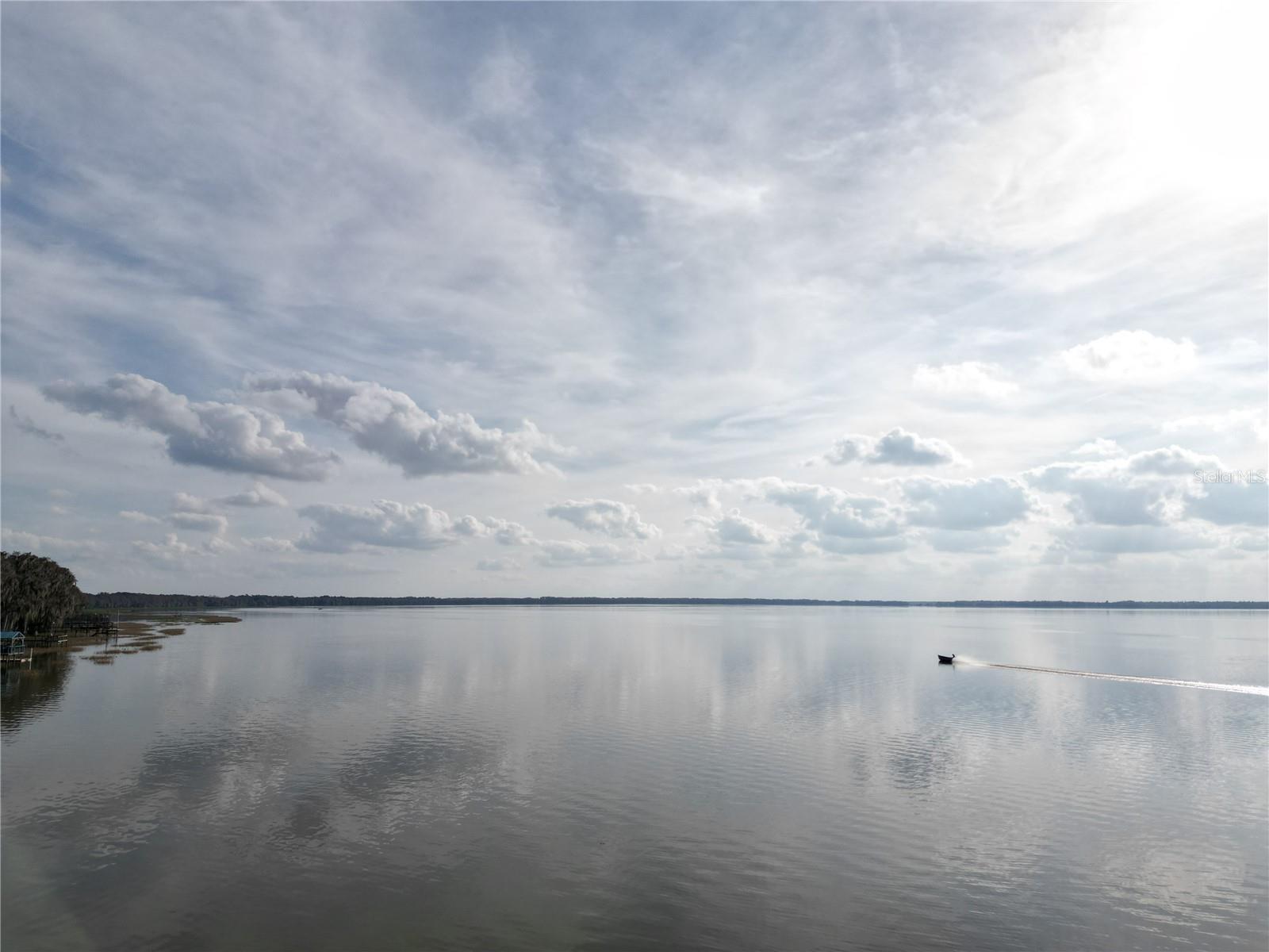 LAKE LOCHLOOSE SHORES - Land