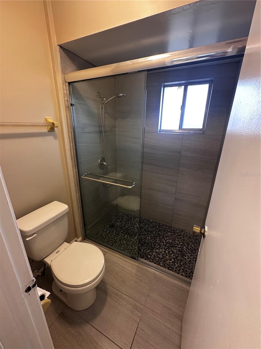 STERLING PARK UNIT 03 - Residential Lease