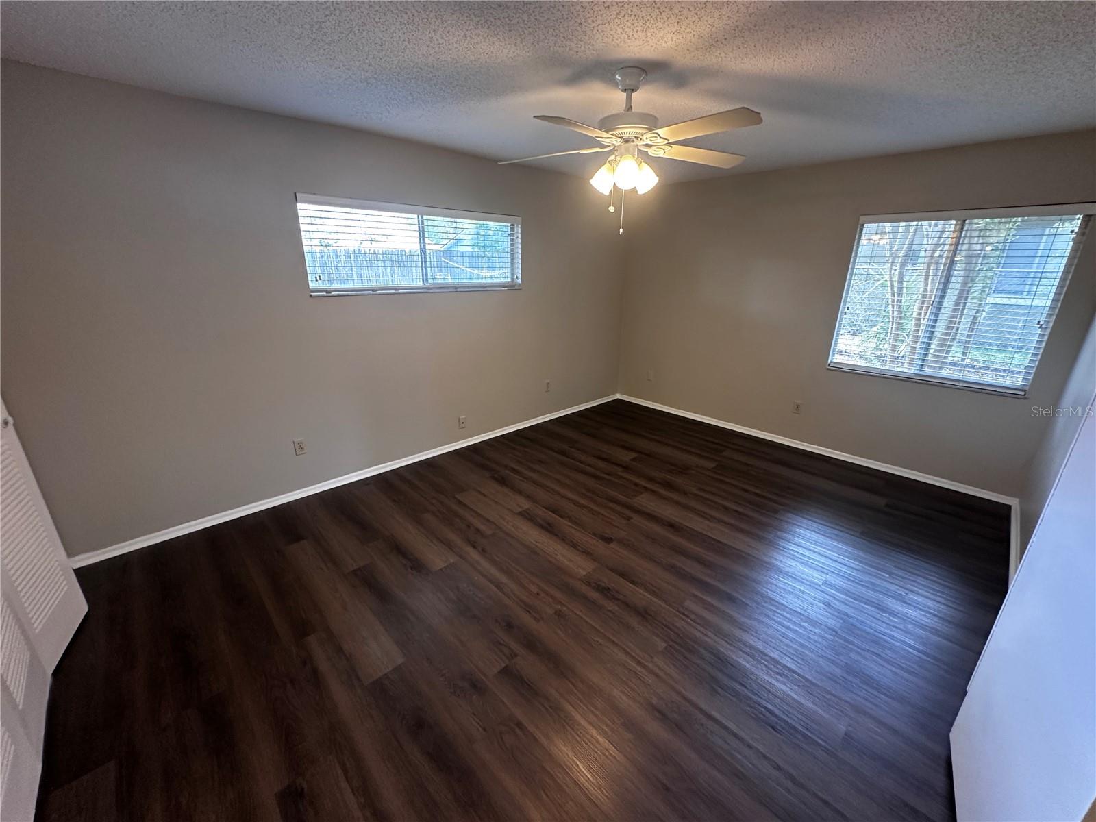 STERLING PARK UNIT 03 - Residential Lease