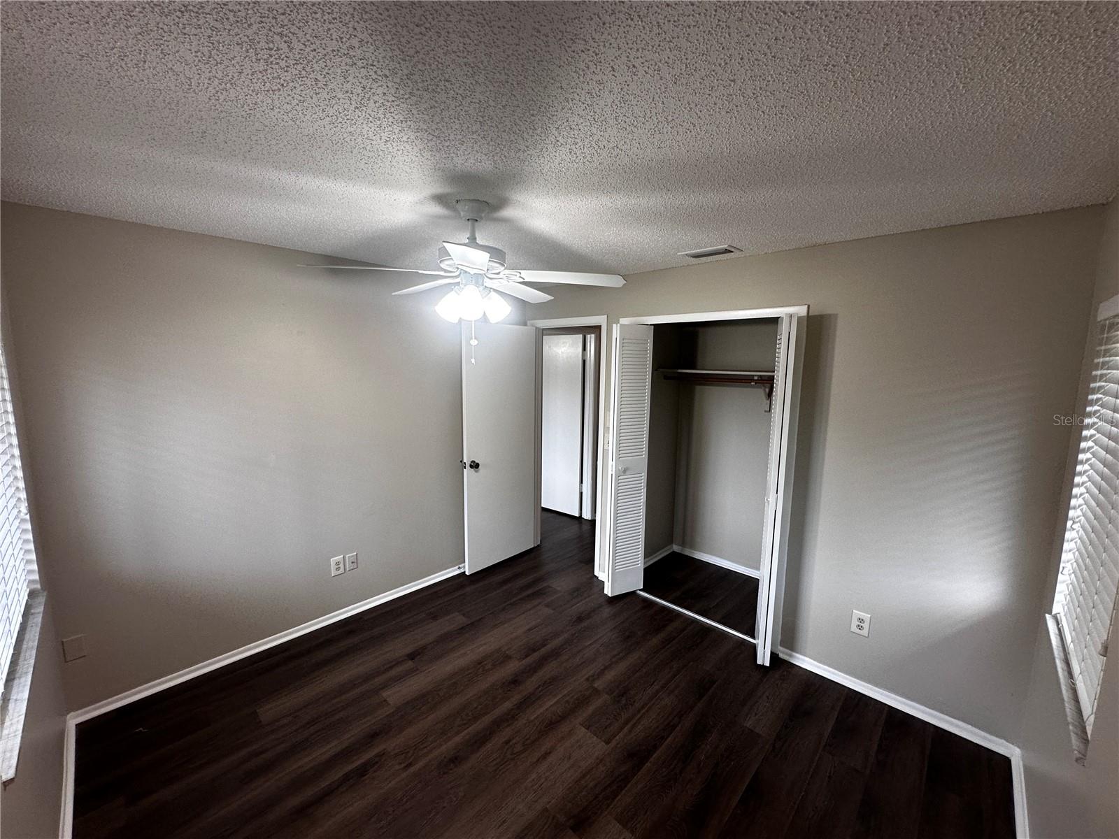 STERLING PARK UNIT 03 - Residential Lease