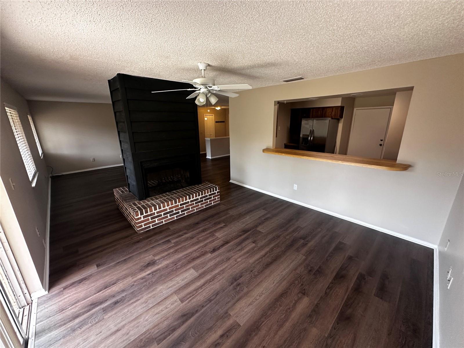 STERLING PARK UNIT 03 - Residential Lease