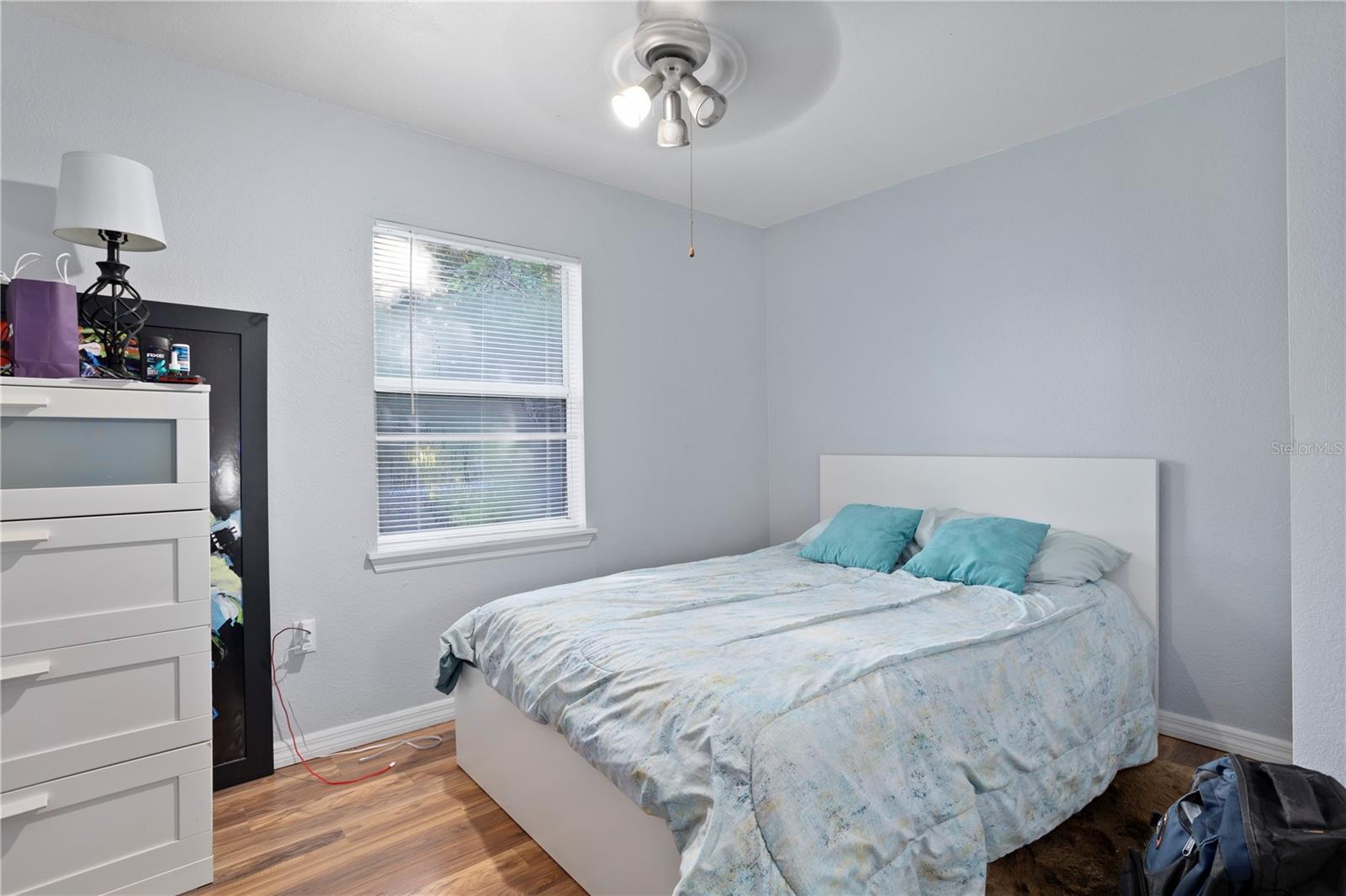 LAWNDALE - Residential Lease