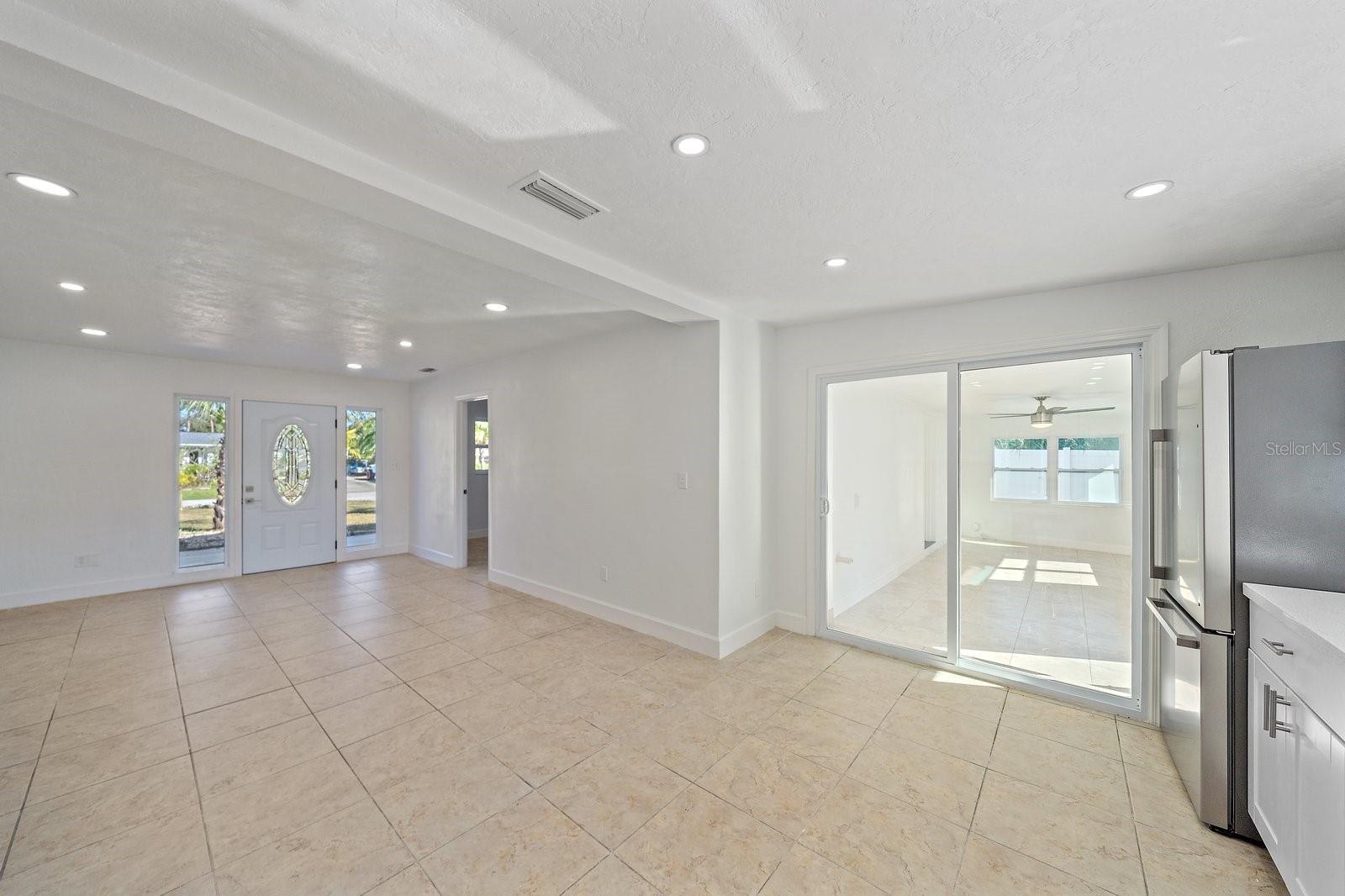 HARBOR OAKS - Residential