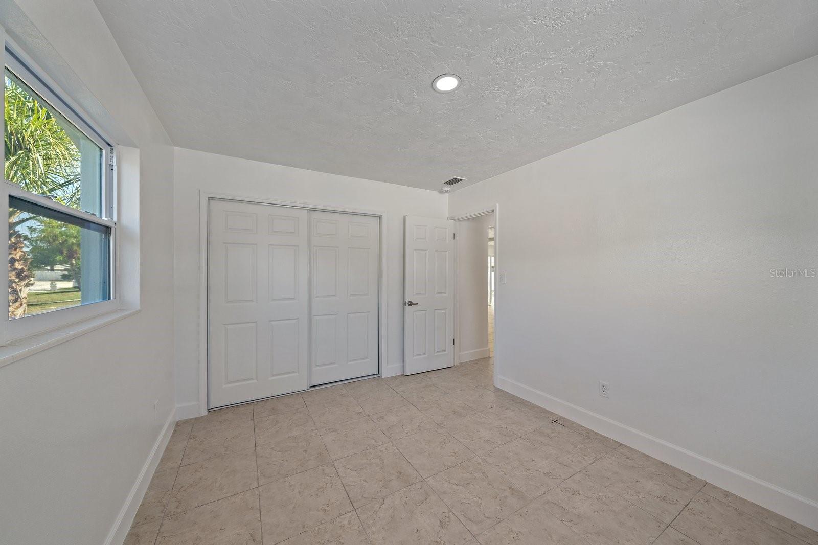 HARBOR OAKS - Residential