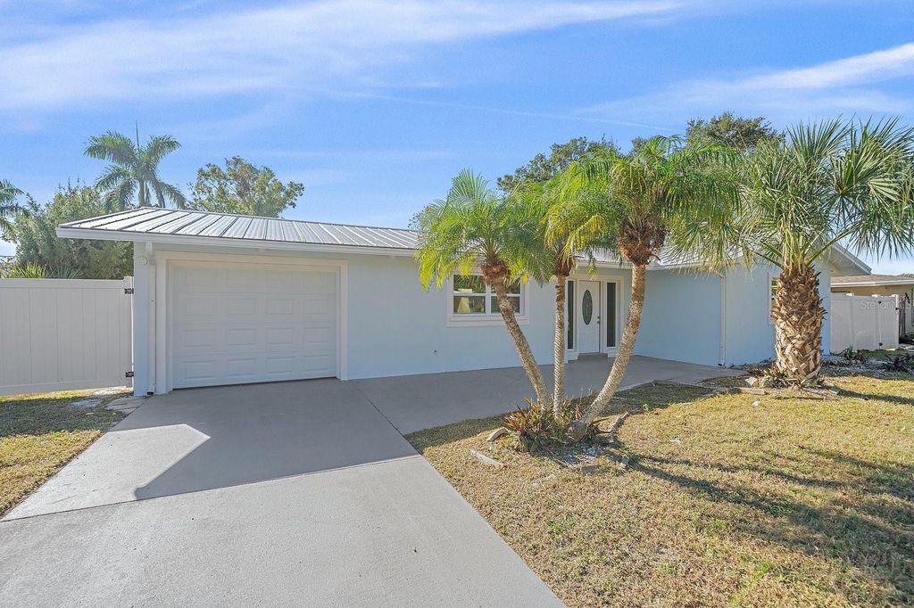 Photo of 2138 Pine Terrace, Sarasota, FL 34231 (MLS # O6367163)