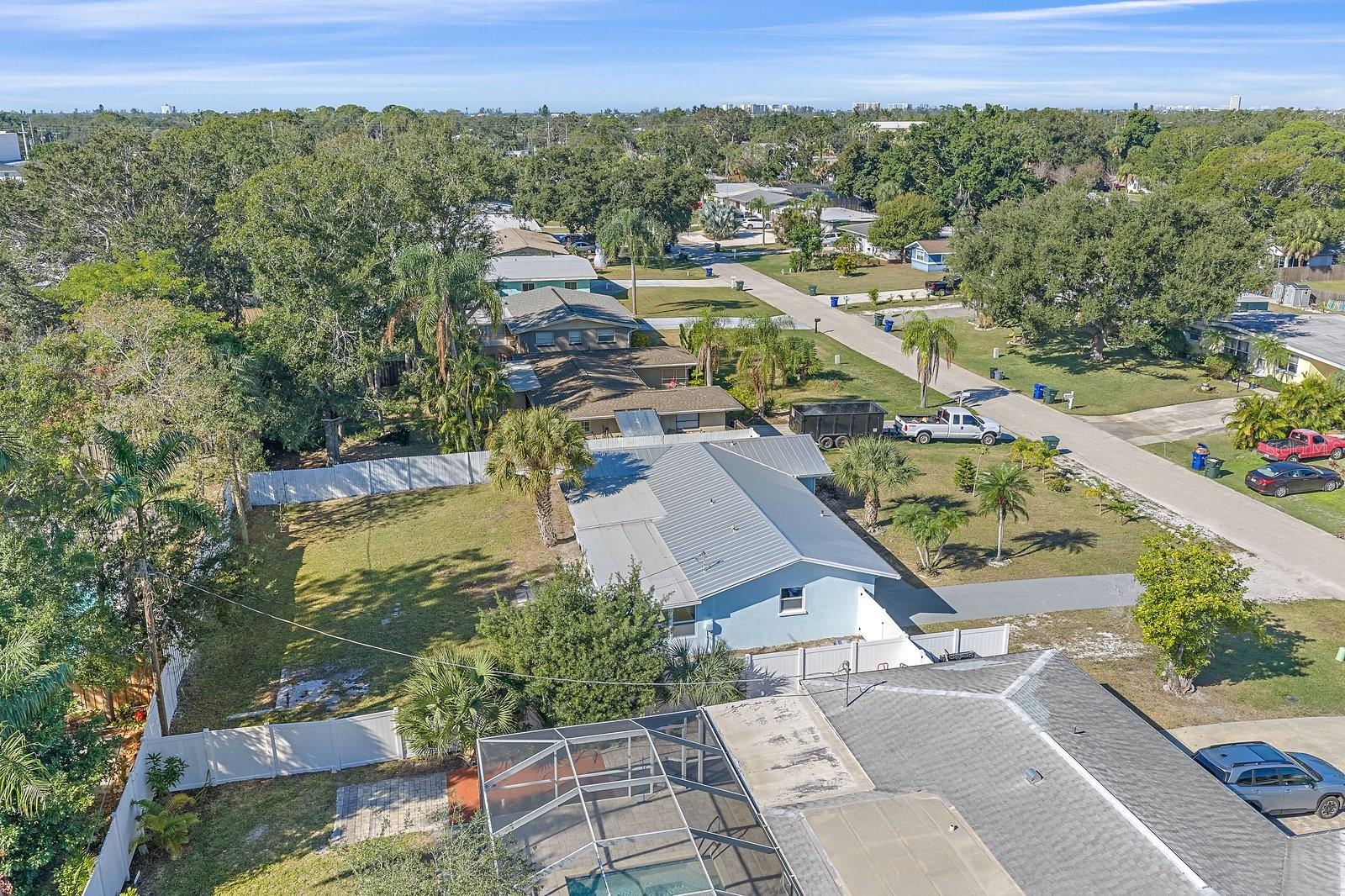 HARBOR OAKS - Residential