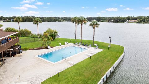 A home in LAKELAND