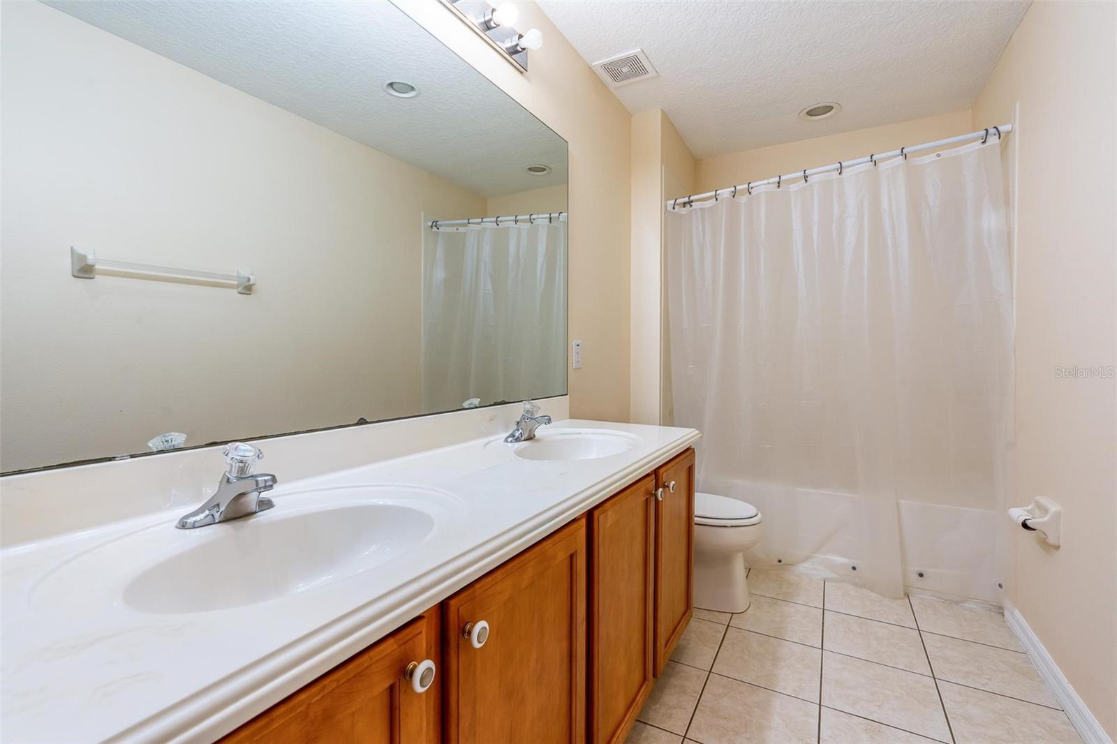 STONEYBROOK HILLS 18 - Residential