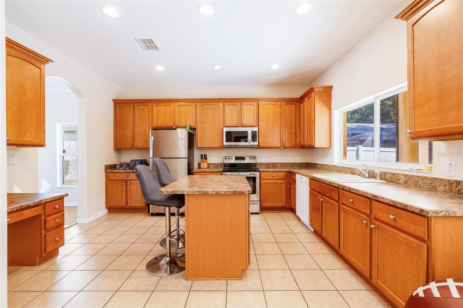 STONEYBROOK HILLS 18 - Residential