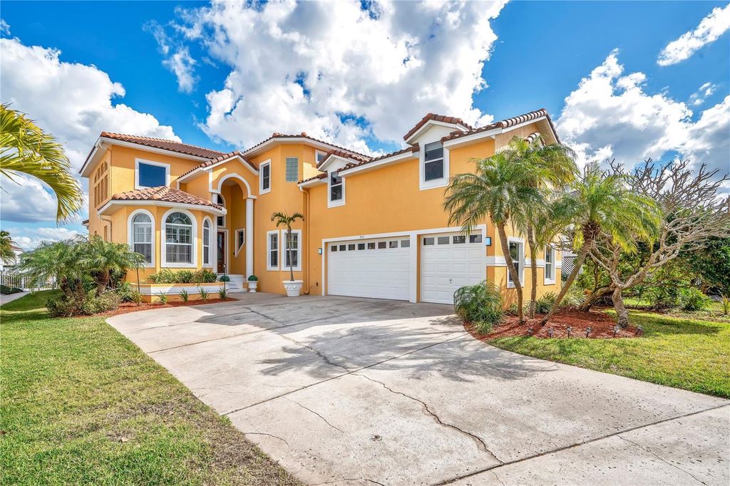 Photo of 934 Symphony Isles Boulevard, Apollo Beach, FL 33572 (MLS # L4961253)