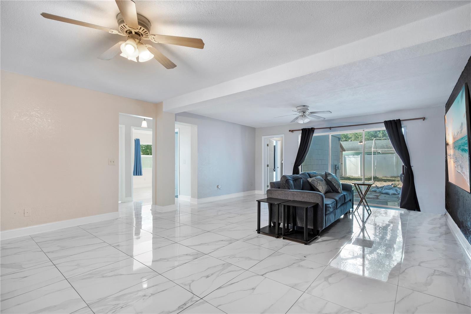 2422 SWEETBRIAR COURT