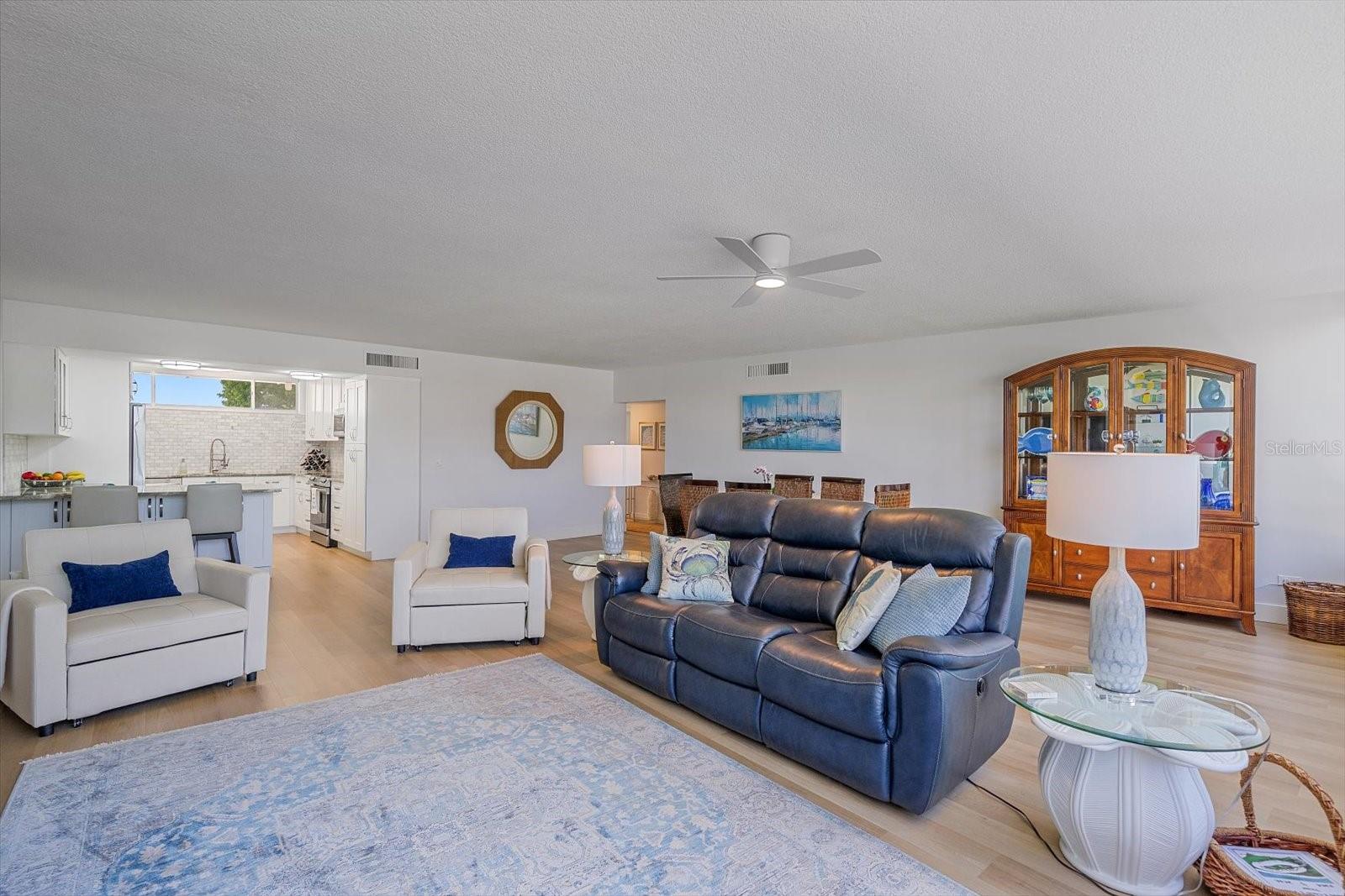 SANDS POINT - Residential