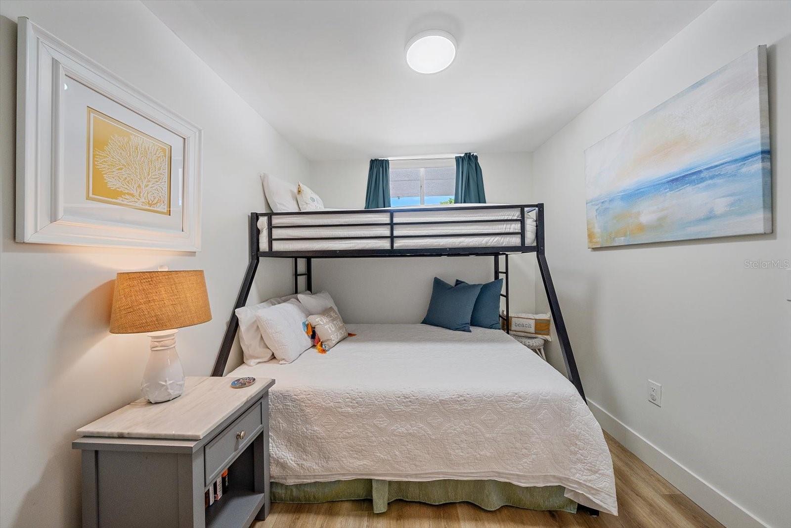 SANDS POINT - Residential