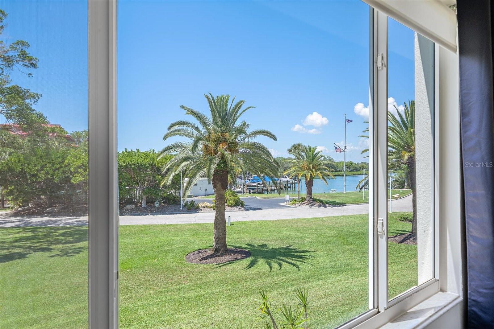 SANDS POINT - Residential
