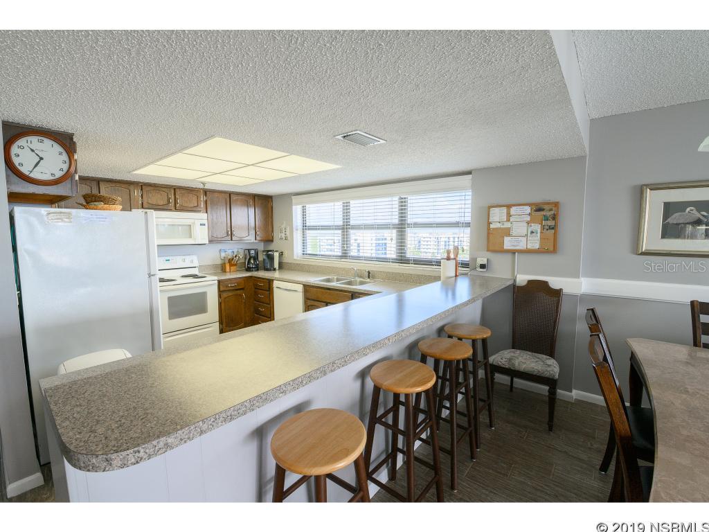 Sandpiper Towers Condo - Residential