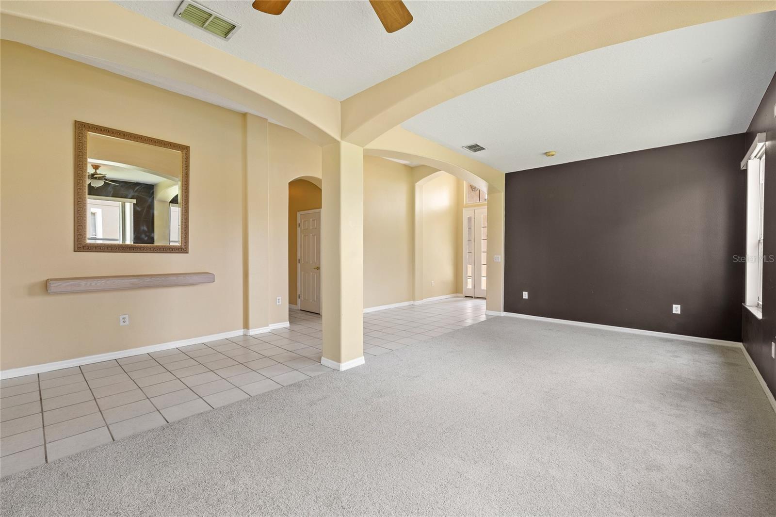 1726 GOLFVIEW DRIVE