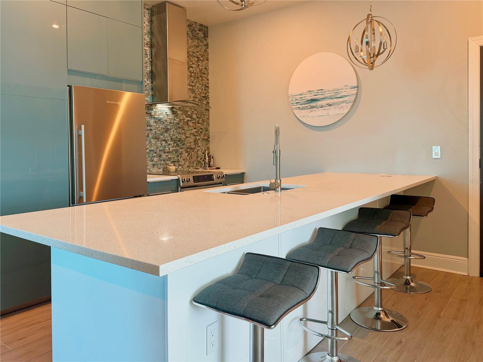 1238 E KENNEDY BOULEVARD 1001