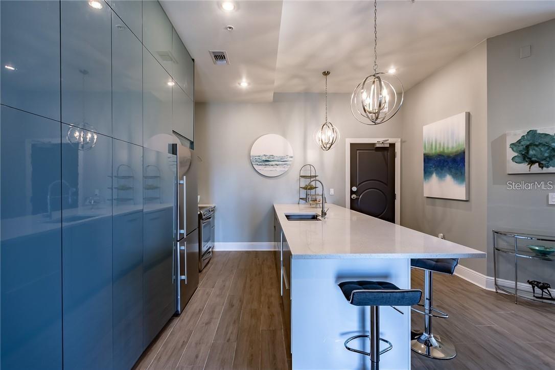 VENTANA A CONDO - Residential