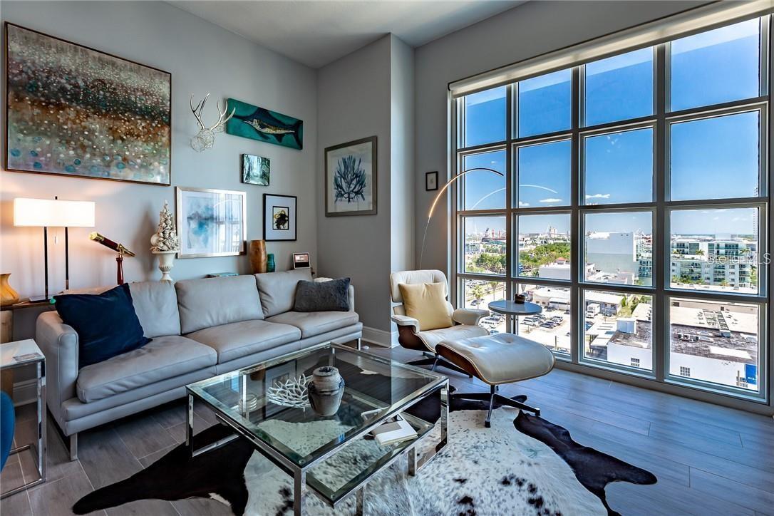 VENTANA A CONDO - Residential