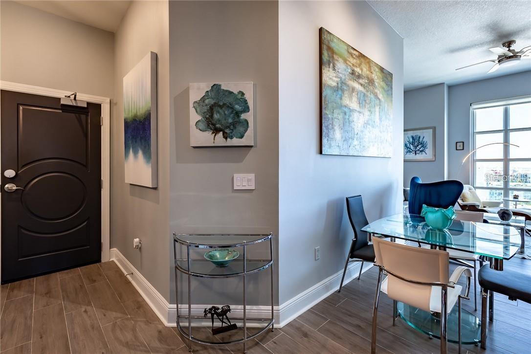 VENTANA A CONDO - Residential