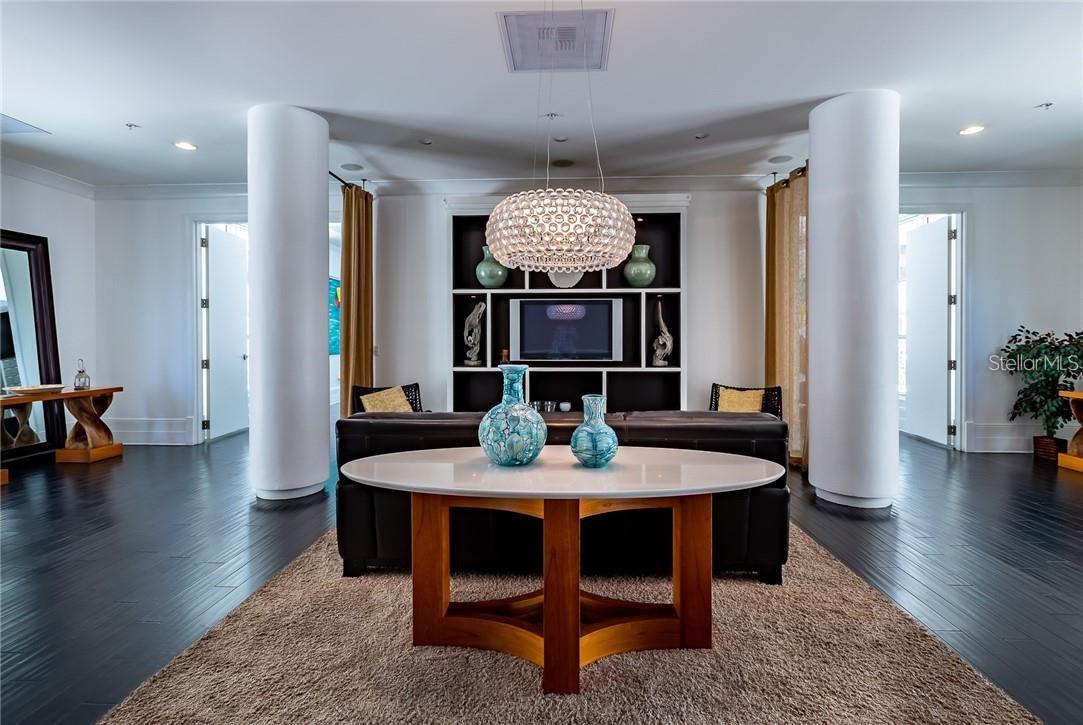 VENTANA A CONDO - Residential