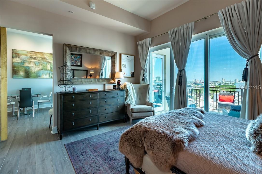 VENTANA A CONDO - Residential