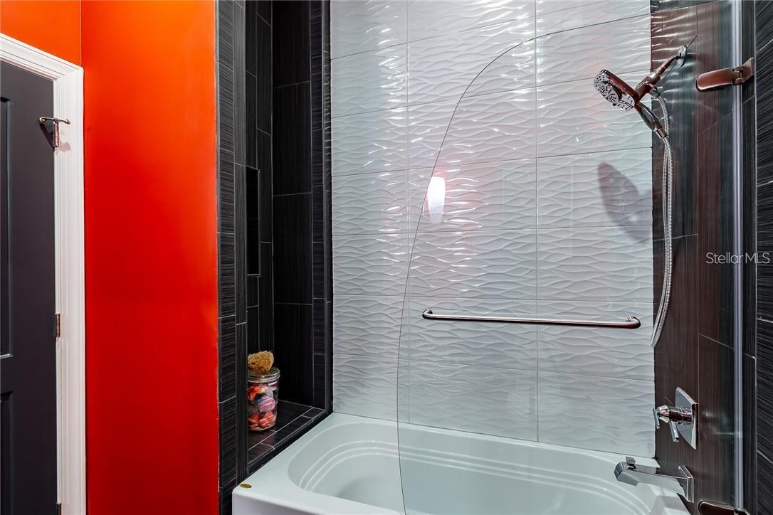 VENTANA A CONDO - Residential