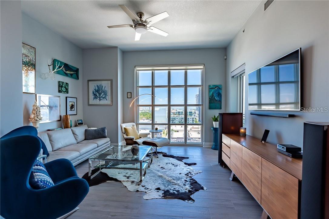 VENTANA A CONDO - Residential