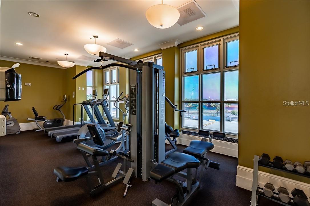 VENTANA A CONDO - Residential