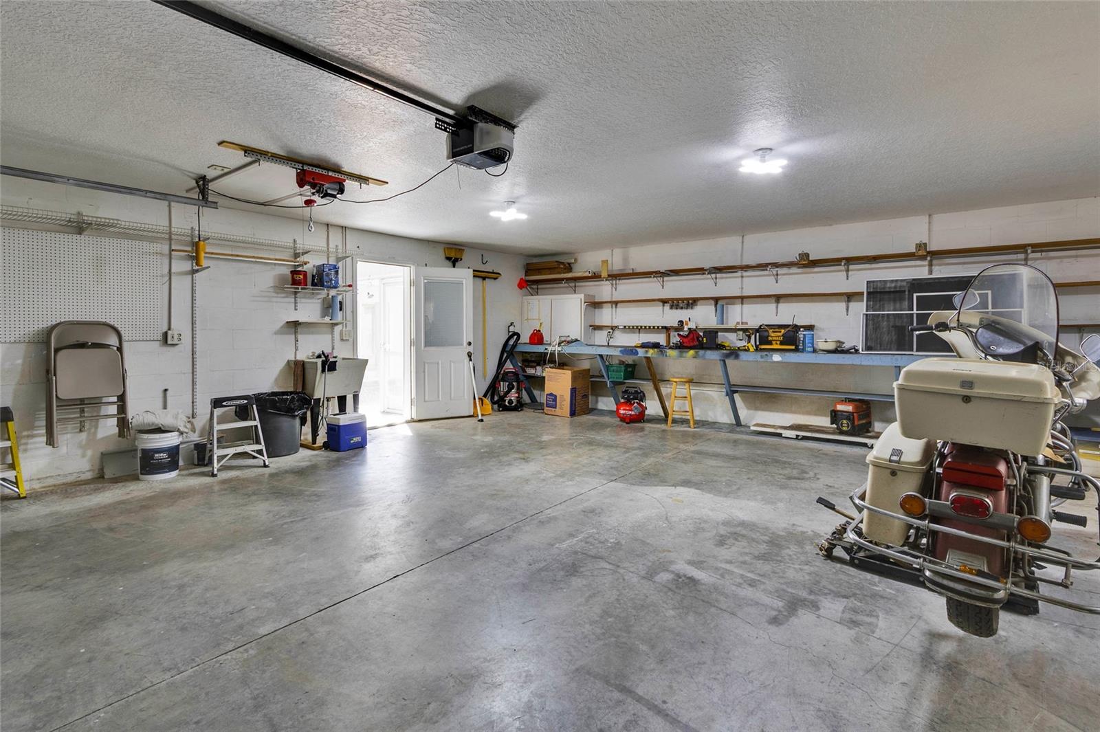 ROYAL HIGHLANDS - Residential