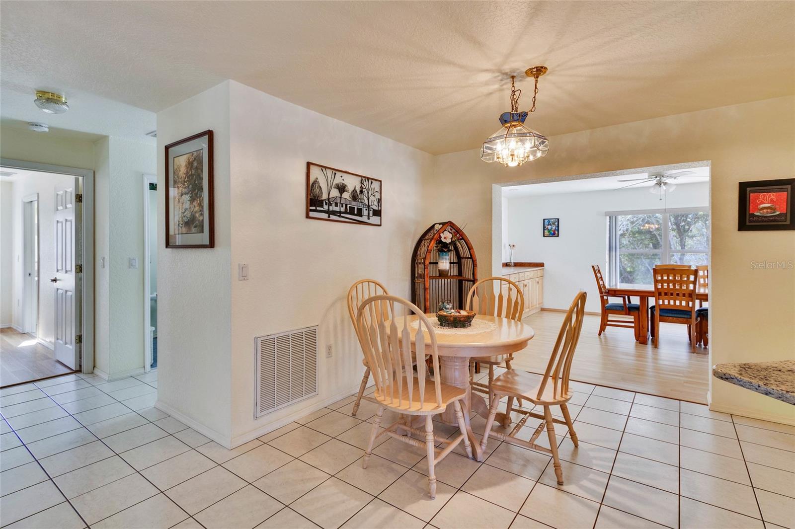 ROYAL HIGHLANDS - Residential