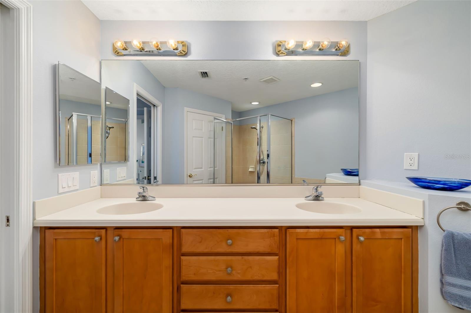 MIRAMAR LAGOONS AT LAKEWOOD RANCH - Residential