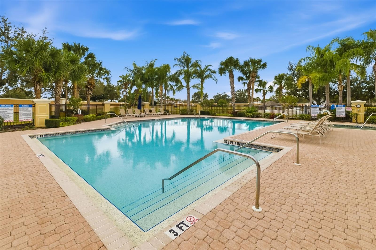 MIRAMAR LAGOONS AT LAKEWOOD RANCH - Residential