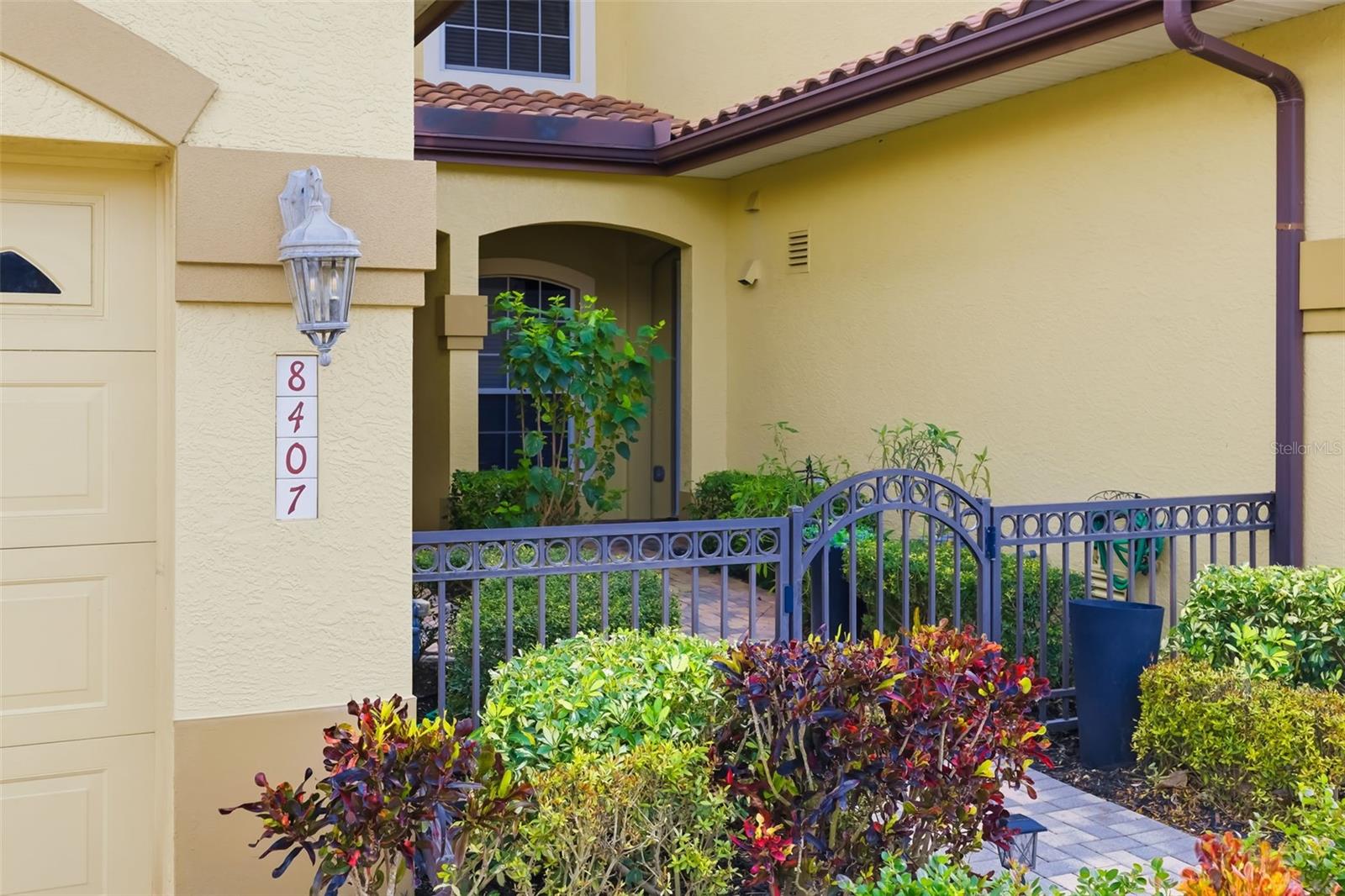 MIRAMAR LAGOONS AT LAKEWOOD RANCH - Residential