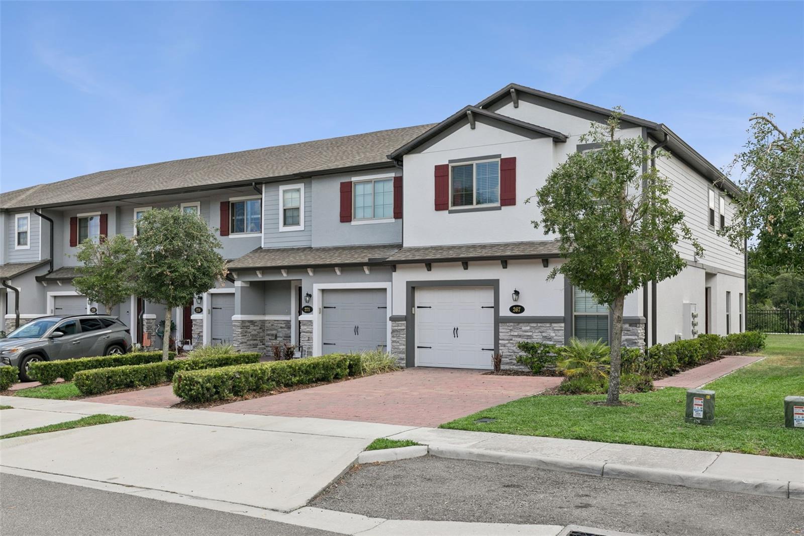 HIDDEN LAKE RESERVE - Residential