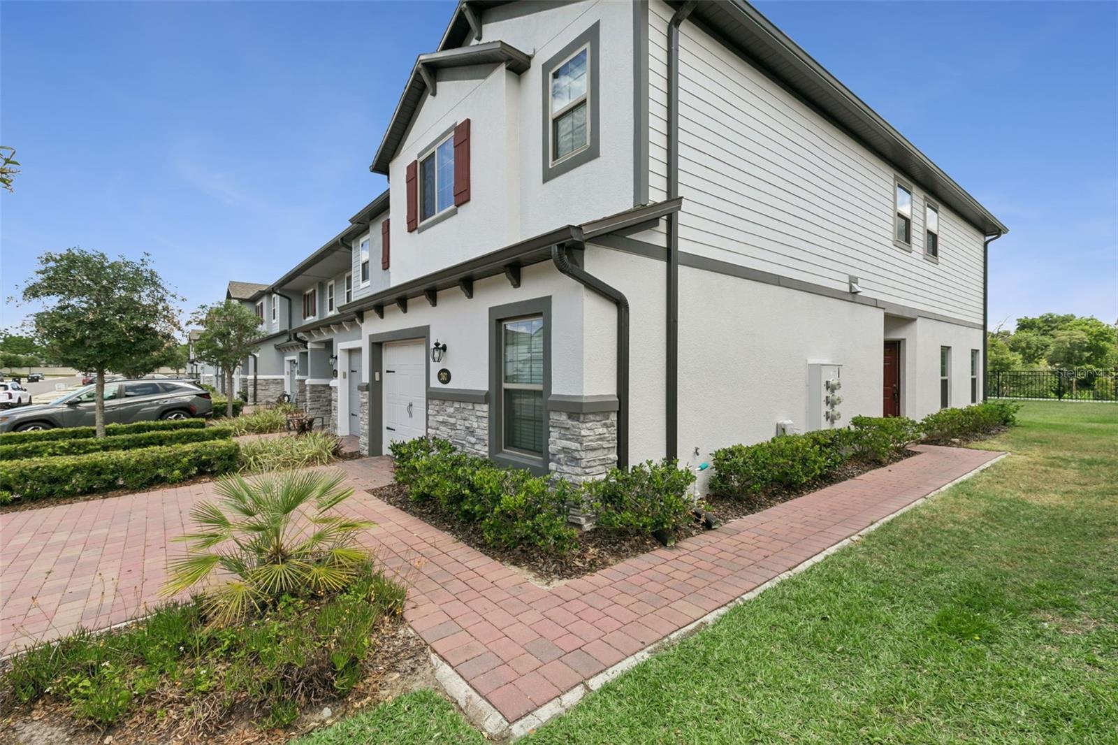 HIDDEN LAKE RESERVE - Residential
