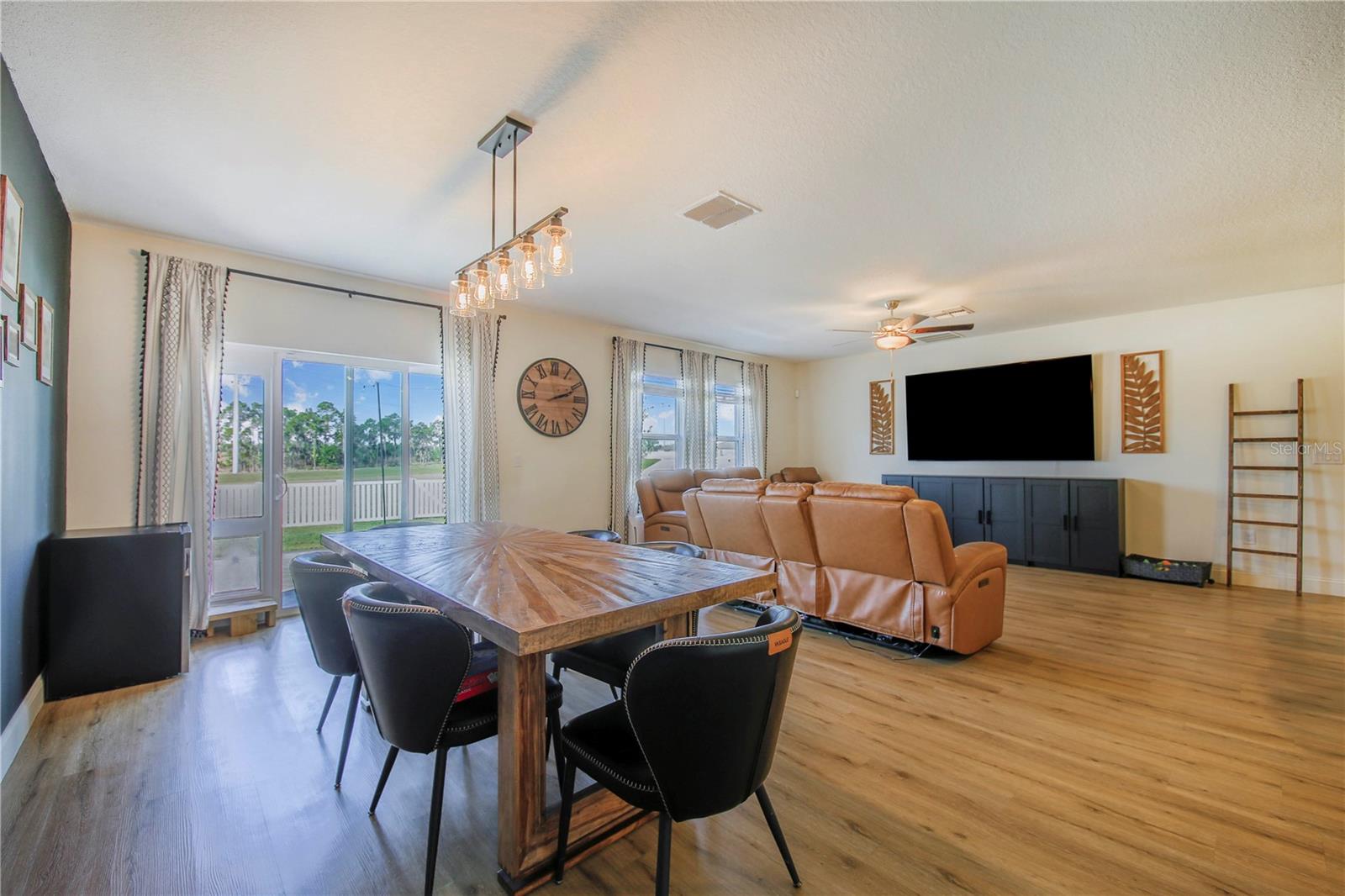 WIND MDWS SOUTH PH 1 - Residential