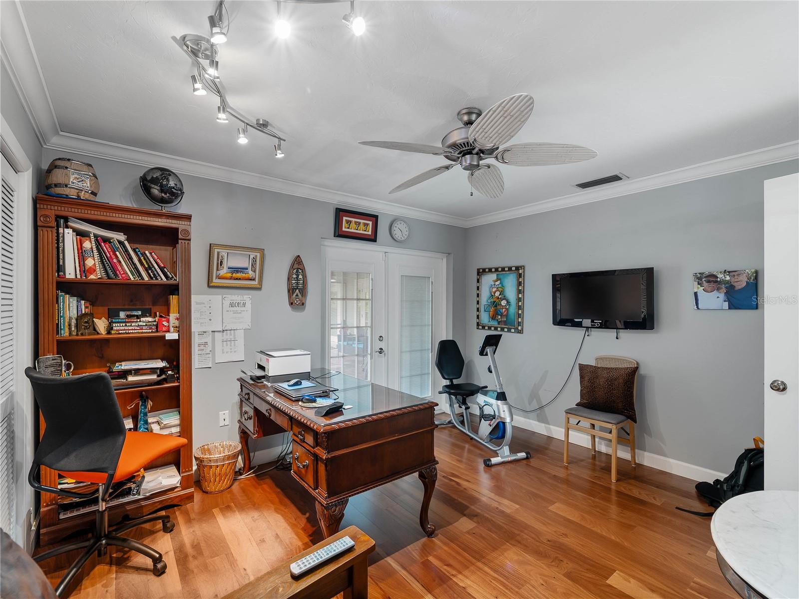SOUTHBAY YACHT & RACQUET CLUB - Residential